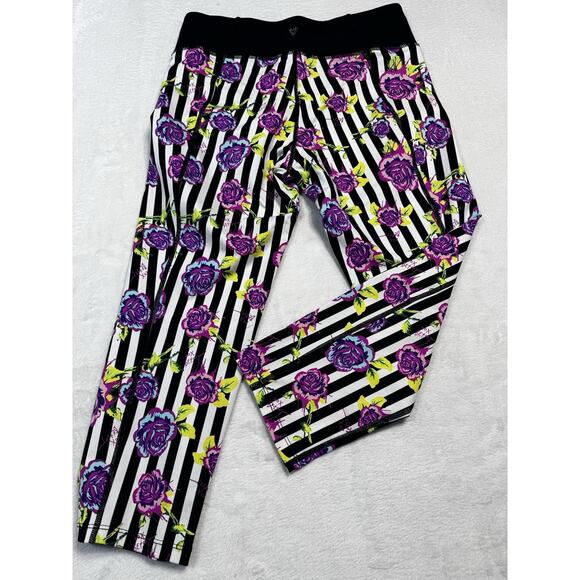 Betsey Johnson Capri Performance Striped Floral Leggings Size Medium - Picture 3 of 8